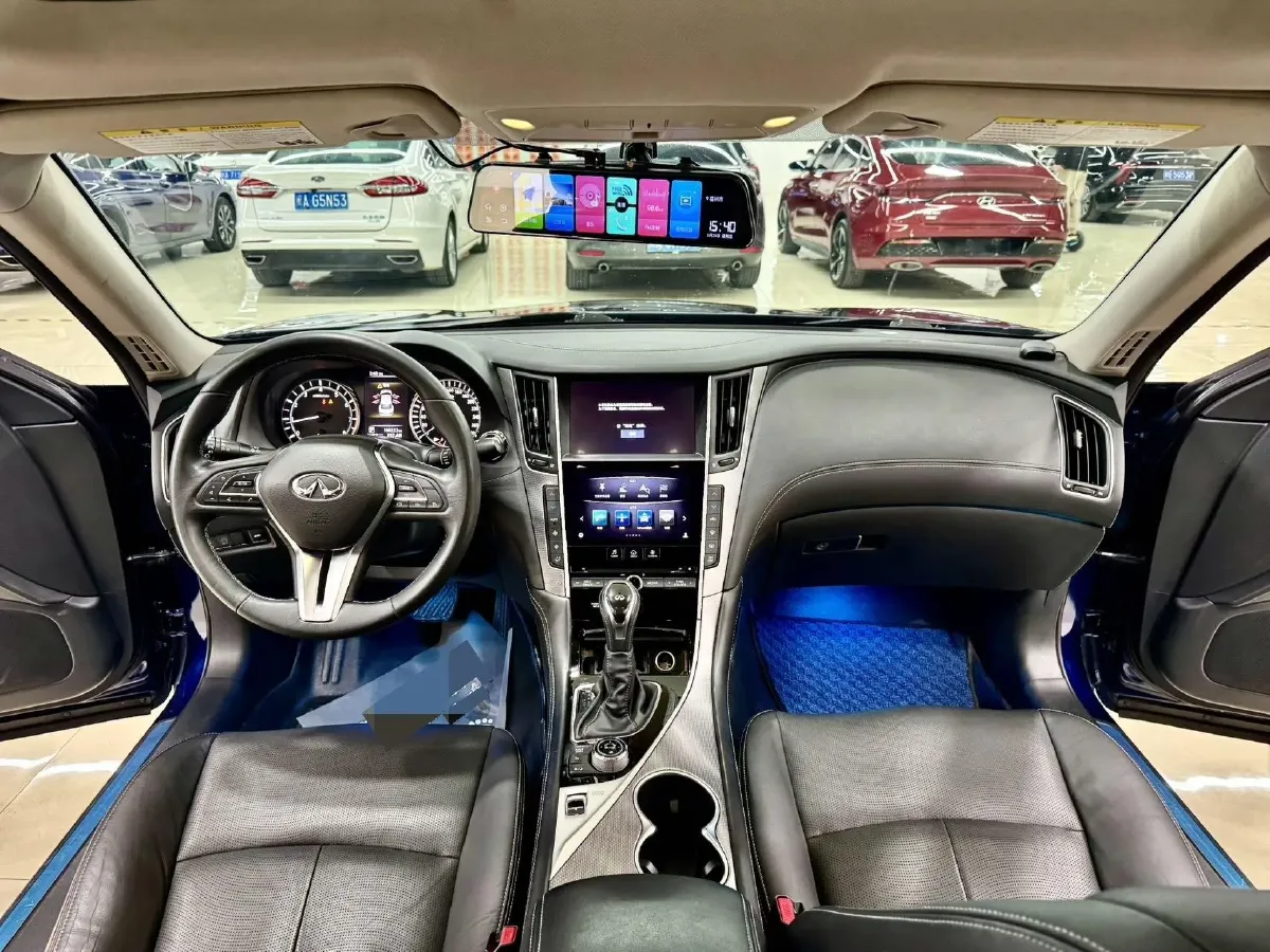 2018 Jeep Grand Commander 2.0T 265HP L4 9AT,autocango,china used car exporter,china ev exporter,chinese used car exporter,chinese used ev exporter