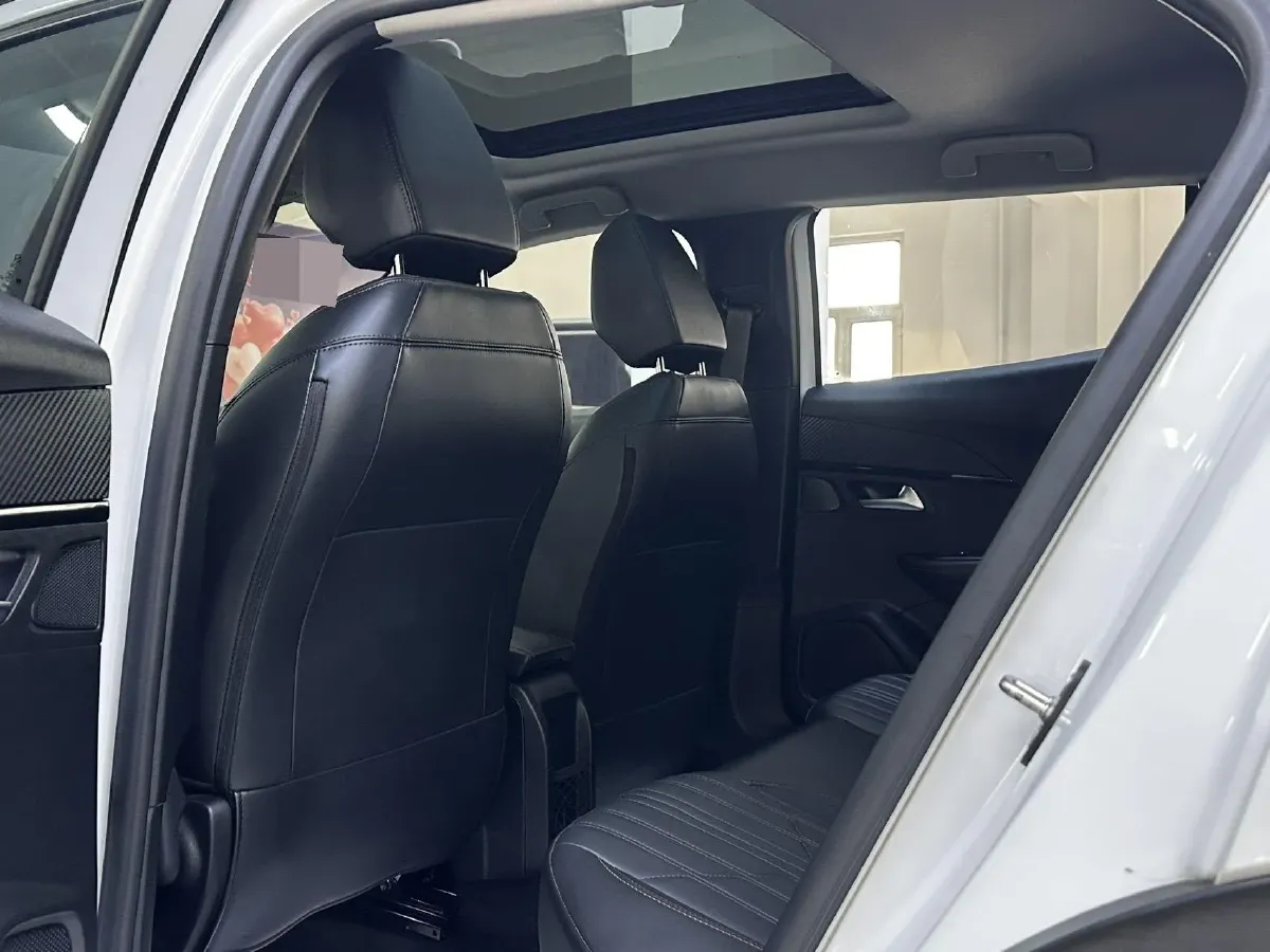 2022 Peugeot 2008 1.2T 136HP L3 6DCT,autocango,china used car exporter,china ev exporter,chinese used car exporter,chinese used ev exporter