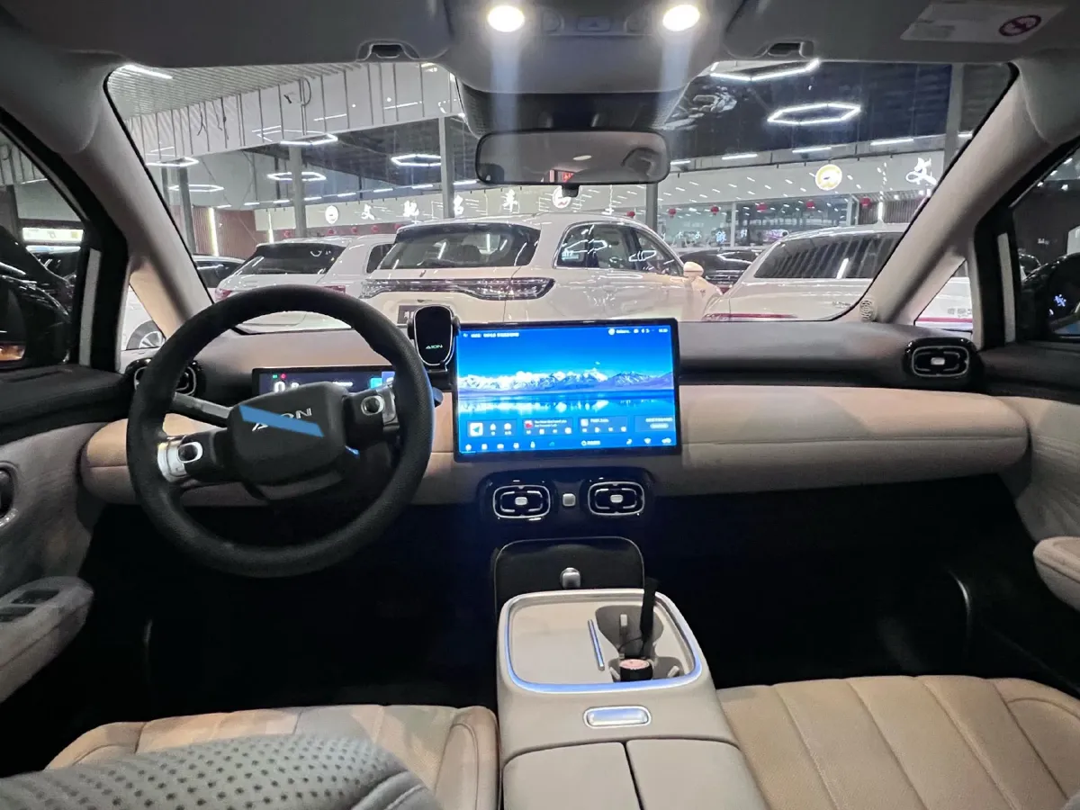 2025 Aion AION UT BEV 44.257/44.12/44.133KWH,autocango,china used car exporter,china ev exporter,chinese used car exporter,chinese used ev exporter