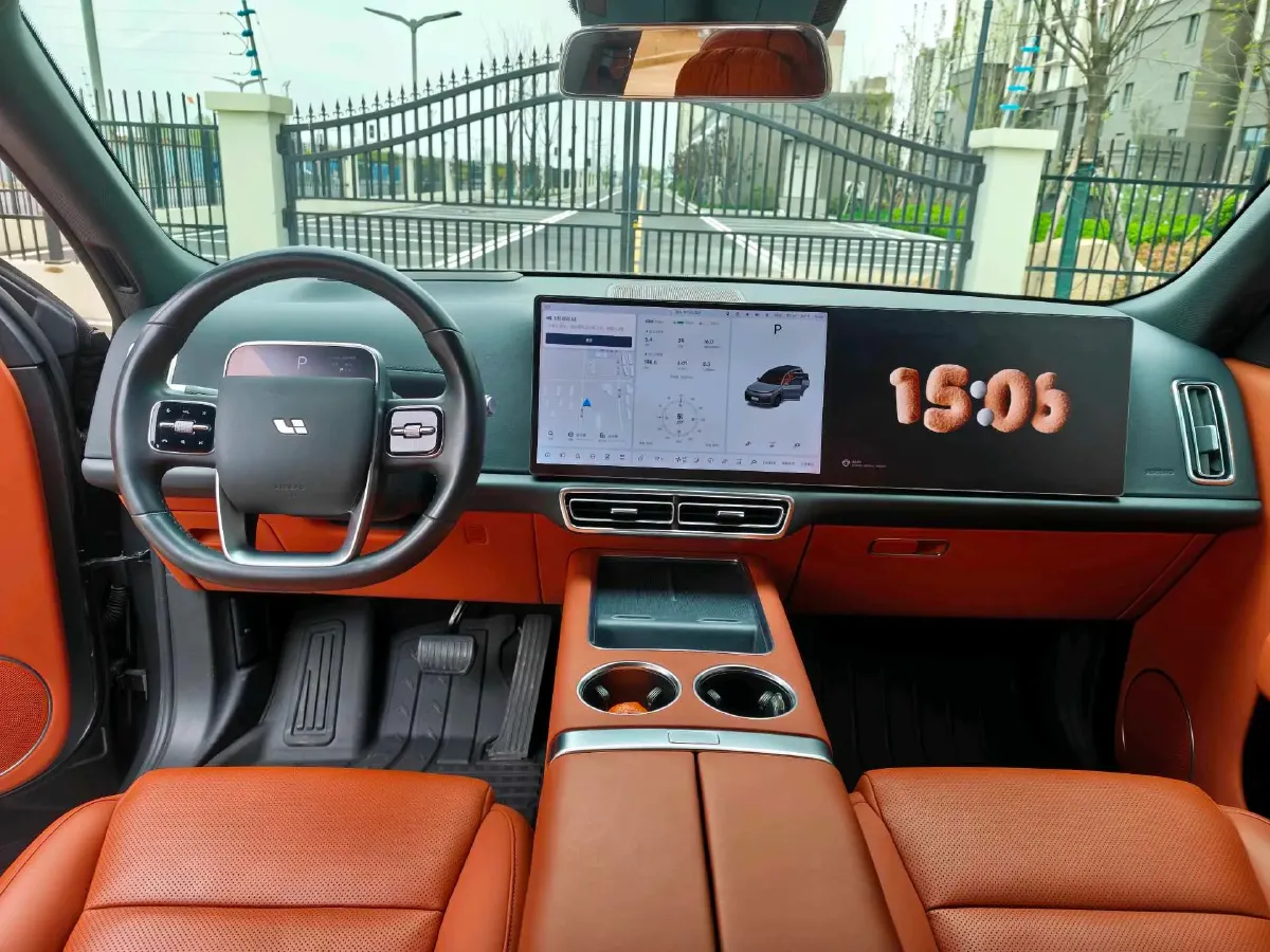 2023 Li L8 Range Extended 154HP REEV 40.9KWH,autocango,china used car exporter,china ev exporter,chinese used car exporter,chinese used ev exporter