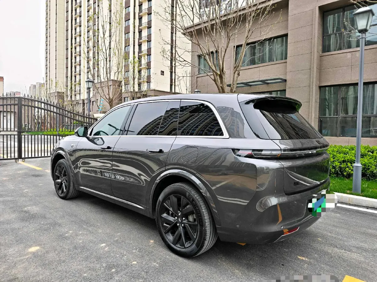 2023 Li L8 Range Extended 154HP REEV 40.9KWH,autocango,china used car exporter,china ev exporter,chinese used car exporter,chinese used ev exporter