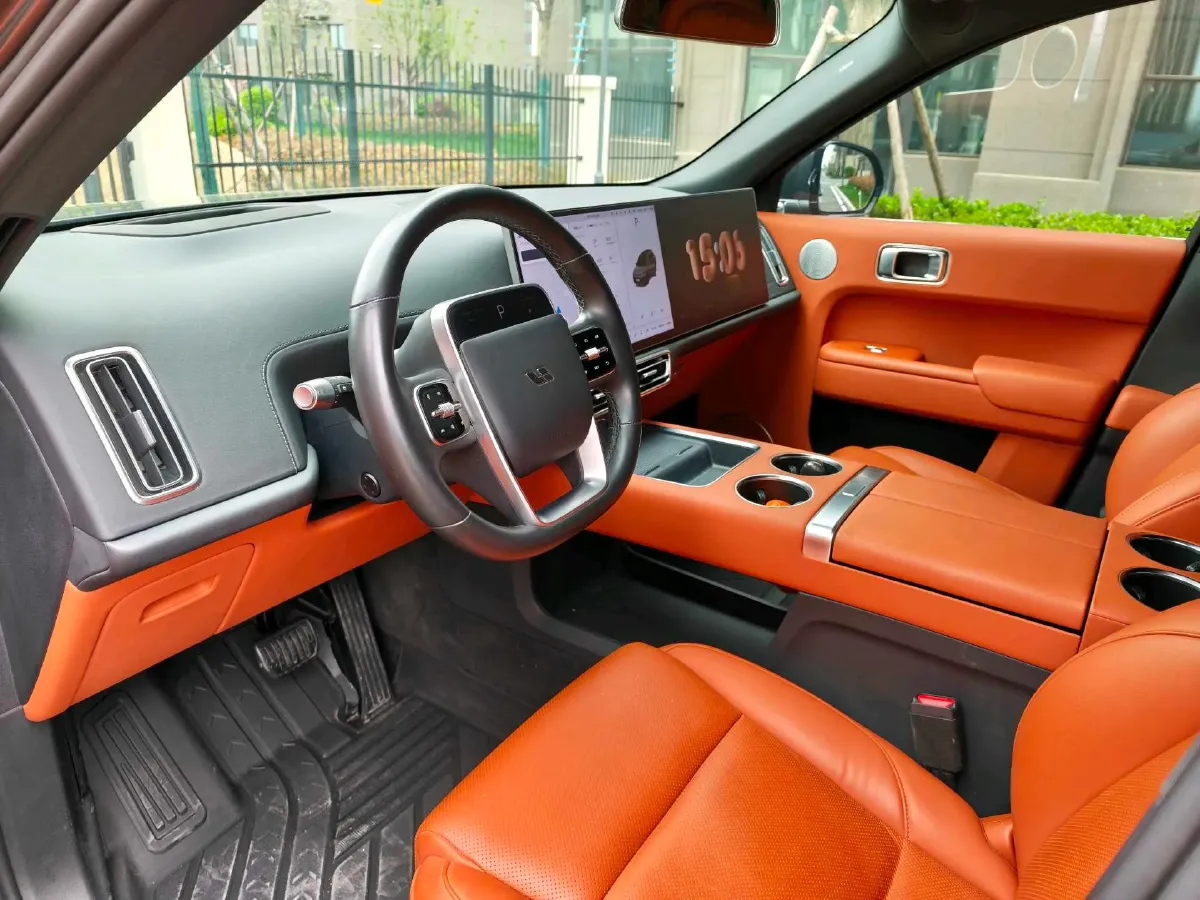 2023 Li L8 Range Extended 154HP REEV 40.9KWH,autocango,china used car exporter,china ev exporter,chinese used car exporter,chinese used ev exporter