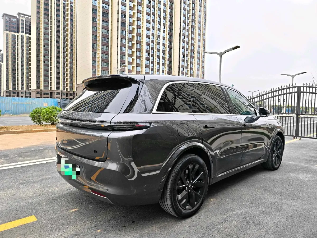 2023 Li L8 Range Extended 154HP REEV 40.9KWH,autocango,china used car exporter,china ev exporter,chinese used car exporter,chinese used ev exporter