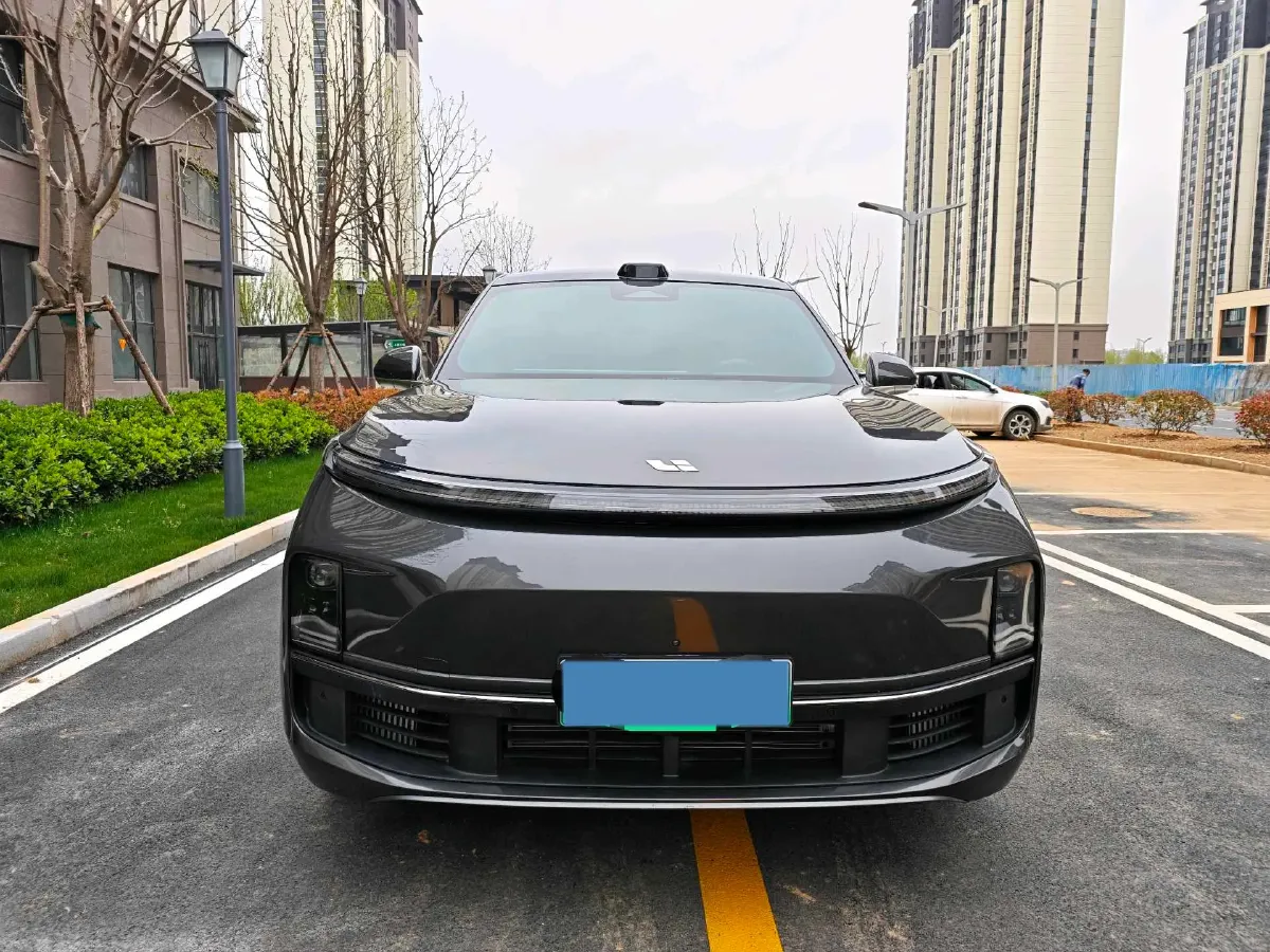 2023 Li L8 Range Extended 154HP REEV 40.9KWH,autocango,china used car exporter,china ev exporter,chinese used car exporter,chinese used ev exporter