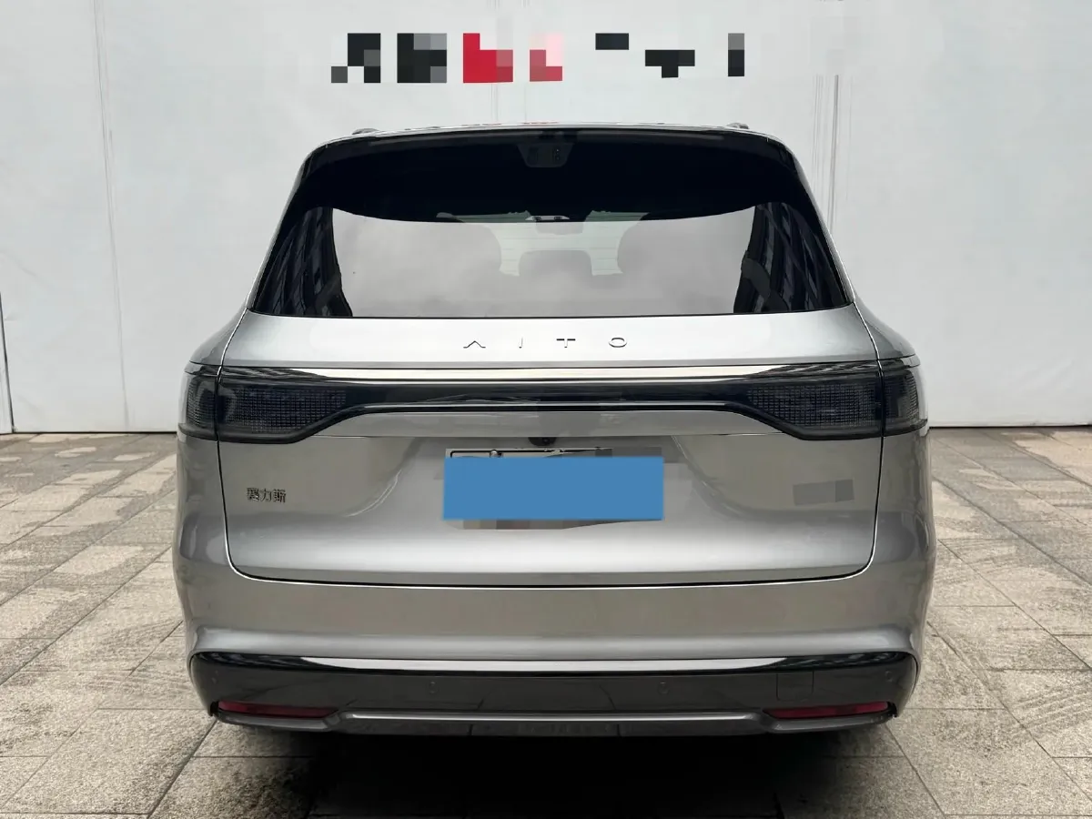 2025 AITO AITO M8 REEV 160HP REEV 53.4KWH,autocango,china used car exporter,china ev exporter,chinese used car exporter,chinese used ev exporter