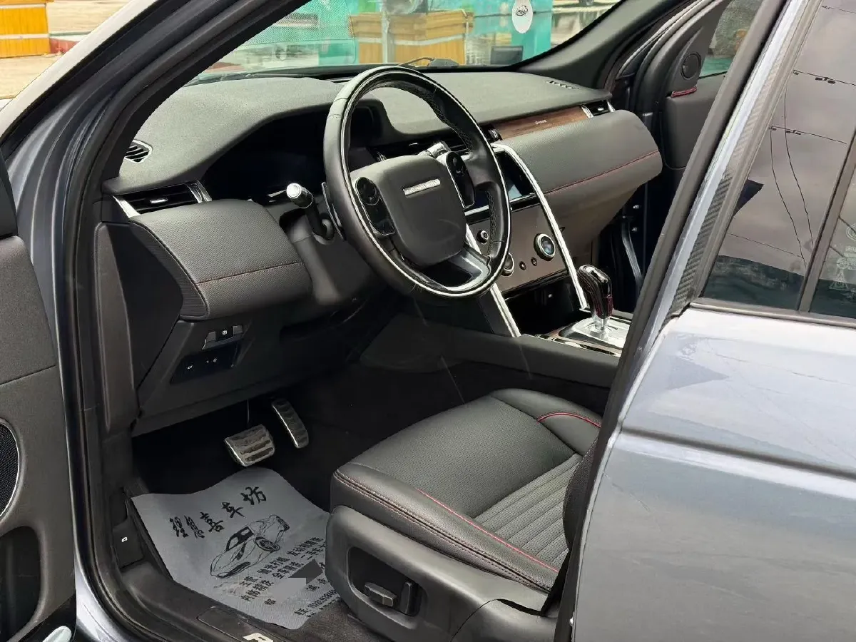 2020 Land Rover Discovery Sport 2.0T 249HP L4 9AT,autocango,china used car exporter,china ev exporter,chinese used car exporter,chinese used ev exporter