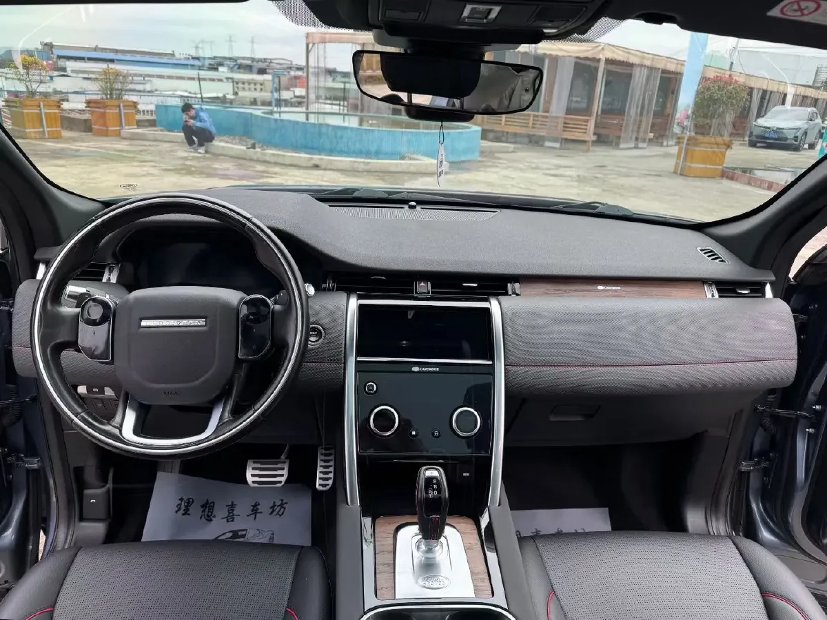 2020 Land Rover Discovery Sport 2.0T 249HP L4 9AT,autocango,china used car exporter,china ev exporter,chinese used car exporter,chinese used ev exporter