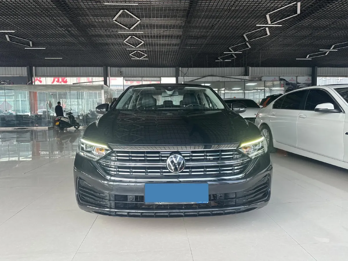 2023 Volkswagen Sagitar 1.5T 160HP L4 7DCT,autocango,china used car exporter,china ev exporter,chinese used car exporter,chinese used ev exporter
