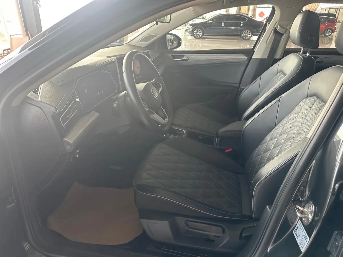 2023 Volkswagen Sagitar 1.5T 160HP L4 7DCT,autocango,china used car exporter,china ev exporter,chinese used car exporter,chinese used ev exporter