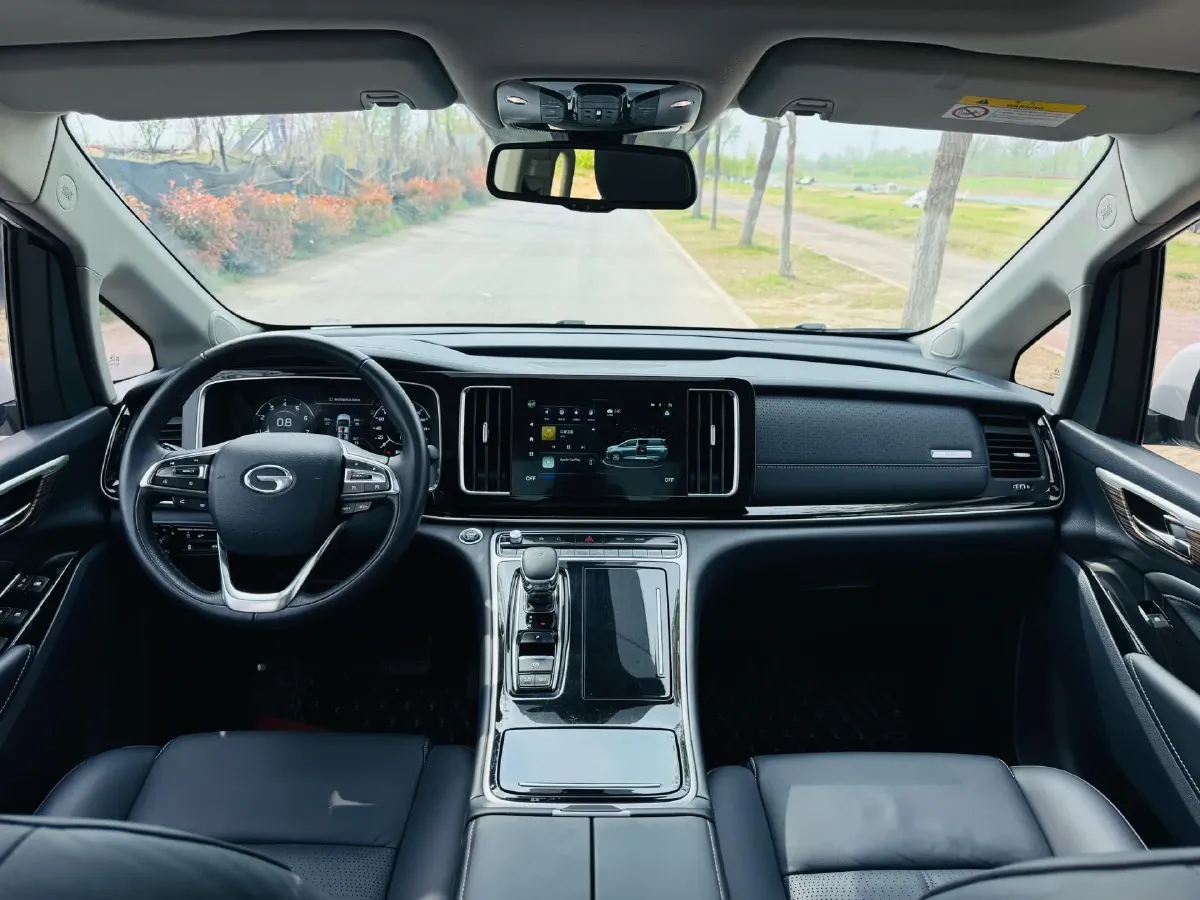 2021 GAC Trumpchi M8 2.0T 252HP L4 8AT,autocango,china used car exporter,china ev exporter,chinese used car exporter,chinese used ev exporter