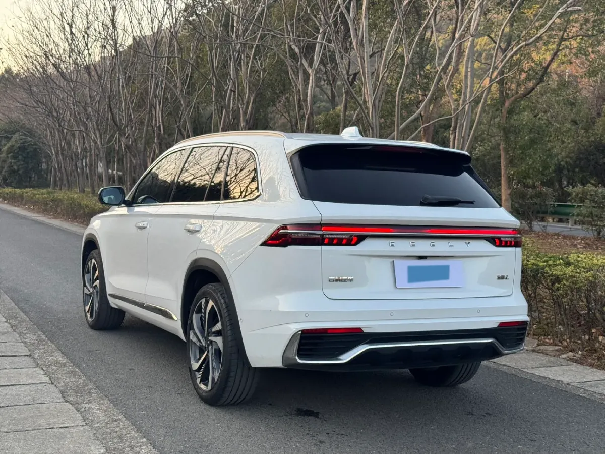 2021 Geely Monjaro 2.0T 218HP L4 7DCT,autocango,china used car exporter,china ev exporter,chinese used car exporter,chinese used ev exporter