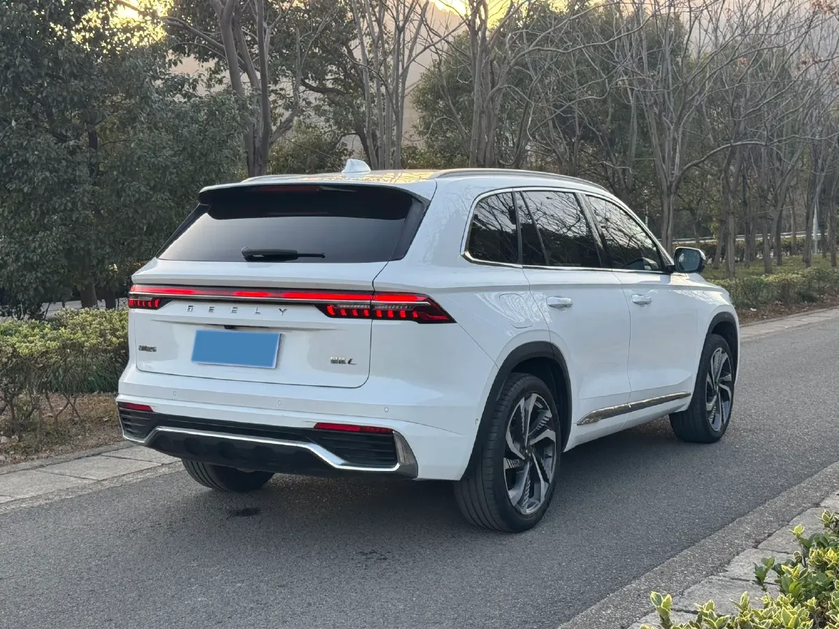 2021 Geely Monjaro 2.0T 218HP L4 7DCT,autocango,china used car exporter,china ev exporter,chinese used car exporter,chinese used ev exporter