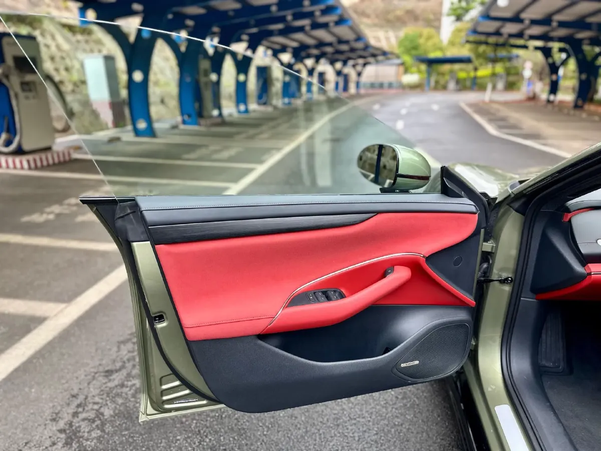 2024 MI SU7 BEV 94.3KWH,autocango,china used car exporter,china ev exporter,chinese used car exporter,chinese used ev exporter