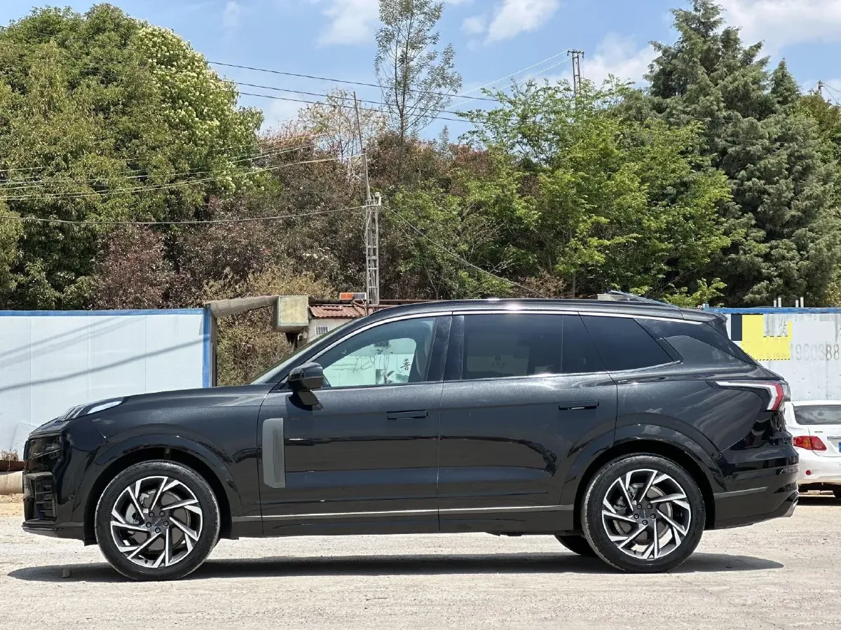 2021 Buick GL8 2.0T 237HP L4 9AT,autocango,china used car exporter,china ev exporter,chinese used car exporter,chinese used ev exporter