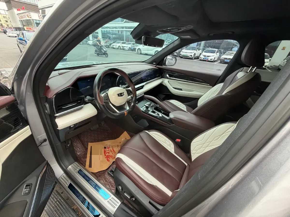 2021 Geely Monjaro 2.0T 218HP L4 7DCT,autocango,china used car exporter,china ev exporter,chinese used car exporter,chinese used ev exporter