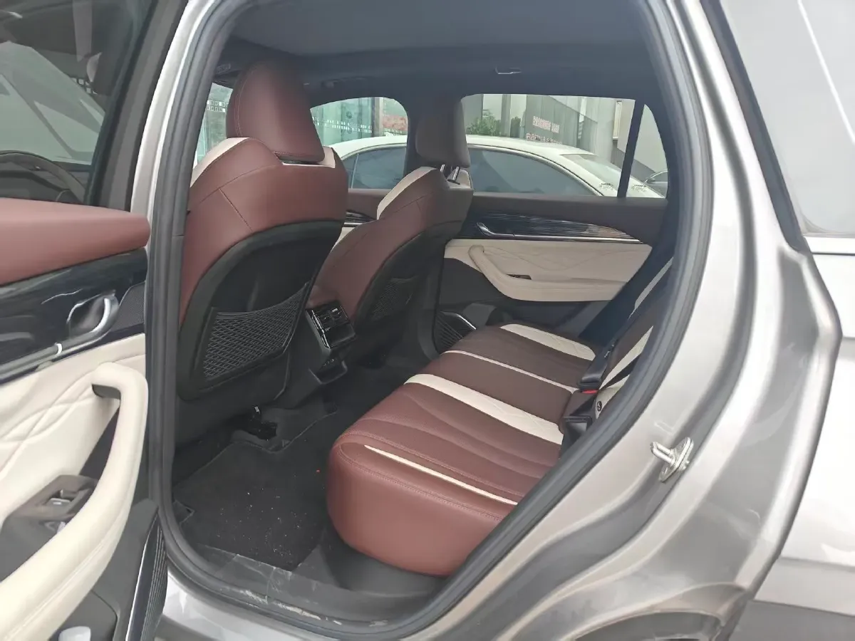 2024 Geely Monjaro 2.0T 238HP L4 8AT,autocango,china used car exporter,china ev exporter,chinese used car exporter,chinese used ev exporter