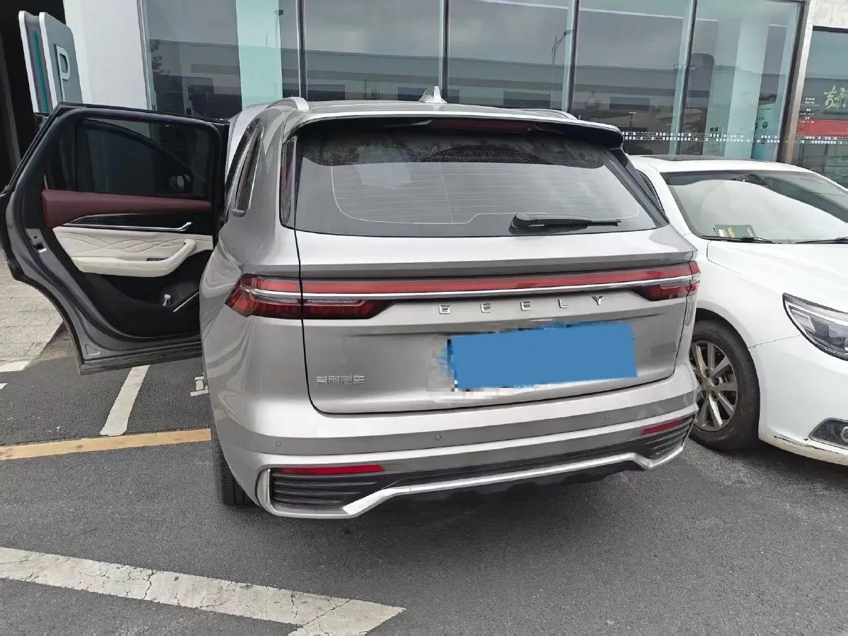 2024 Geely Monjaro 2.0T 238HP L4 8AT,autocango,china used car exporter,china ev exporter,chinese used car exporter,chinese used ev exporter