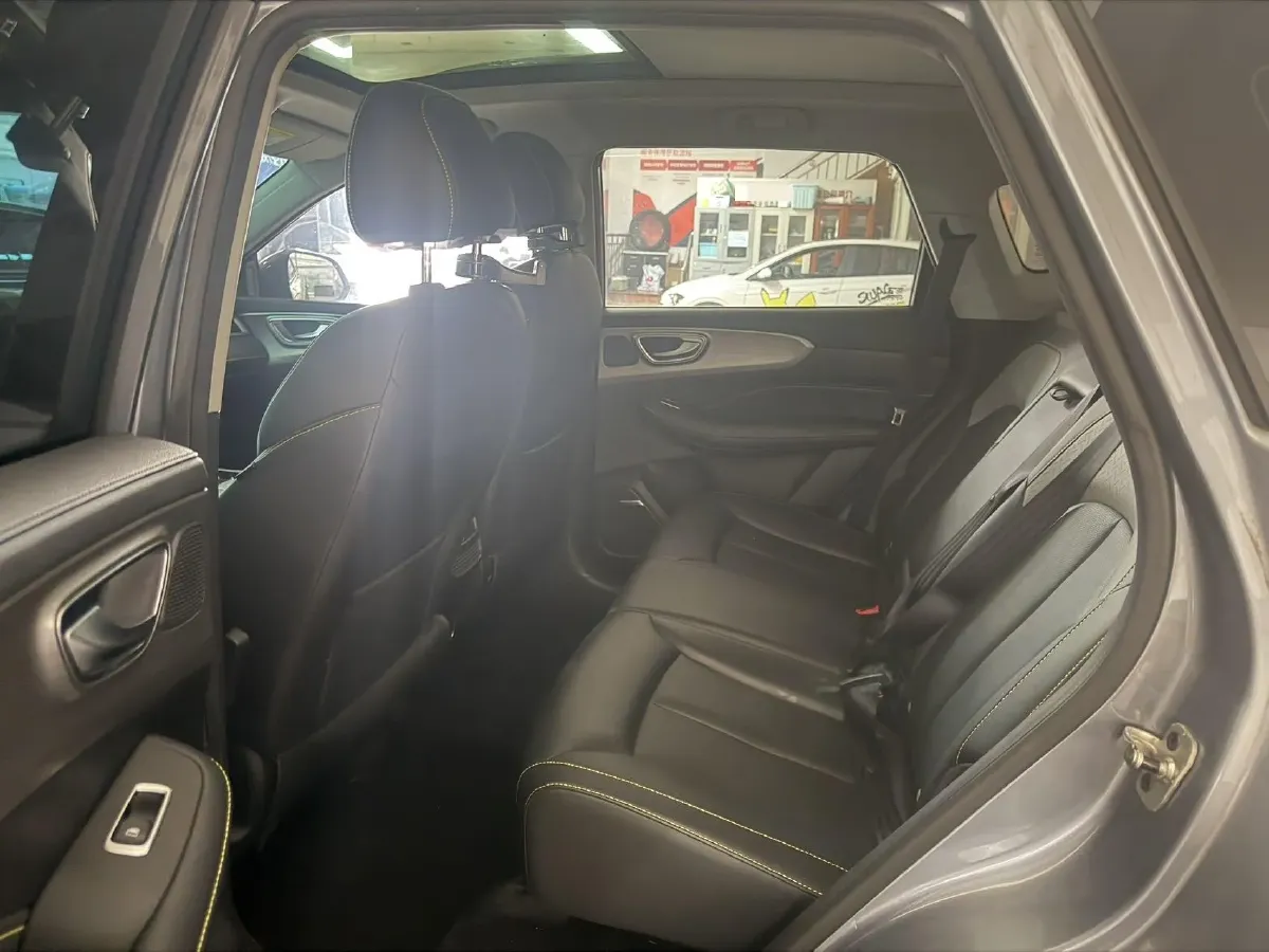 2020 Roewe RX5 1.5T 169HP L4 AMT PHEV 11.1KWH,autocango,china used car exporter,china ev exporter,chinese used car exporter,chinese used ev exporter