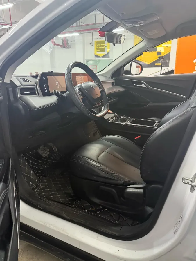 2022 MAXUS T70 2.0T 163HP L4 6AT,autocango,china used car exporter,china ev exporter,chinese used car exporter,chinese used ev exporter