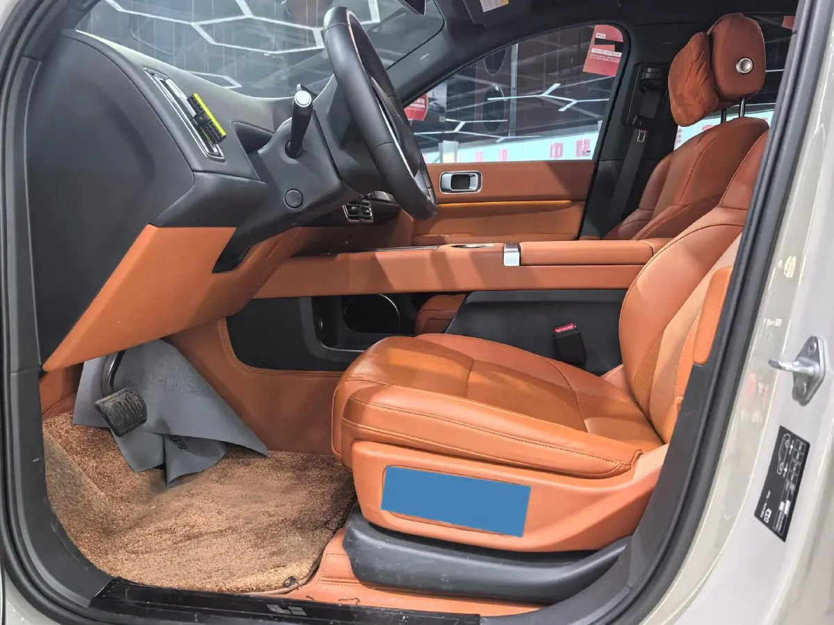 2024 Li L6 Range Extended 154HP L4 REEV 36.8KWH,autocango,china used car exporter,china ev exporter,chinese used car exporter,chinese used ev exporter