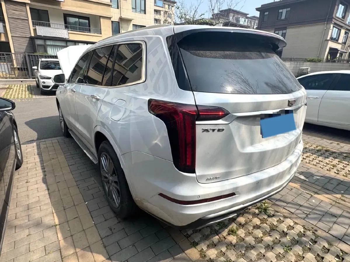 2022 Cadillac XT6 2.0T 237HP L4 9AT,autocango,china used car exporter,china ev exporter,chinese used car exporter,chinese used ev exporter