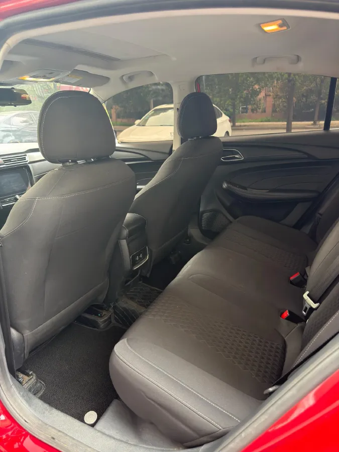 2019 Roewe i5 1.5L 120HP L4 CVT,autocango,china used car exporter,china ev exporter,chinese used car exporter,chinese used ev exporter