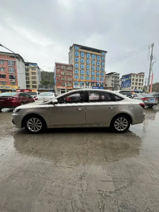 2017 Roewe i6 1.0T 125HP L3 2AT PHEV,autocango,china used car exporter,china ev exporter,chinese used car exporter,chinese used ev exporter