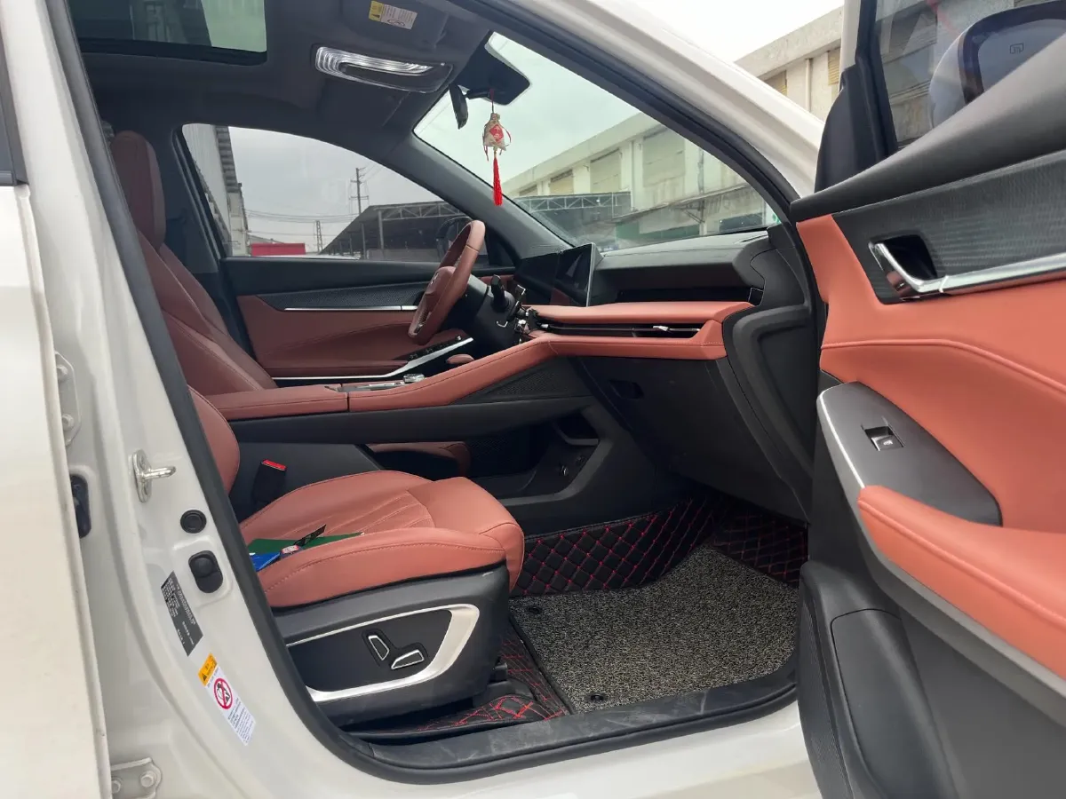 2023 ChangAn CS75 Plus 1.5T 188HP L4 8AT,autocango,china used car exporter,china ev exporter,chinese used car exporter,chinese used ev exporter