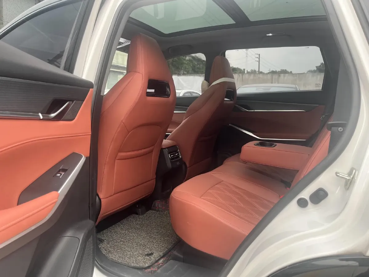 2023 ChangAn CS75 Plus 1.5T 188HP L4 8AT,autocango,china used car exporter,china ev exporter,chinese used car exporter,chinese used ev exporter