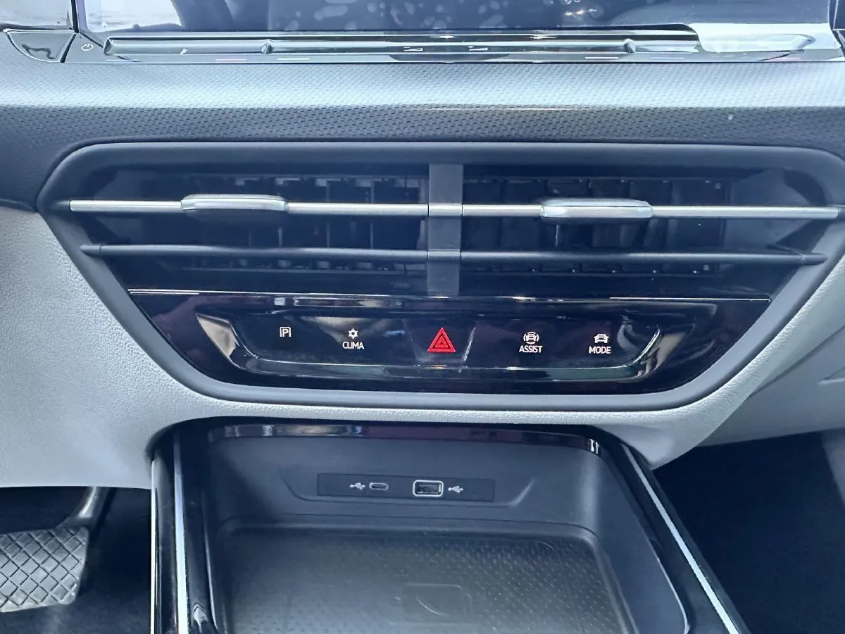 2022 Exceed TXL 2.0T 261HP L4 7DCT,autocango,china used car exporter,china ev exporter,chinese used car exporter,chinese used ev exporter