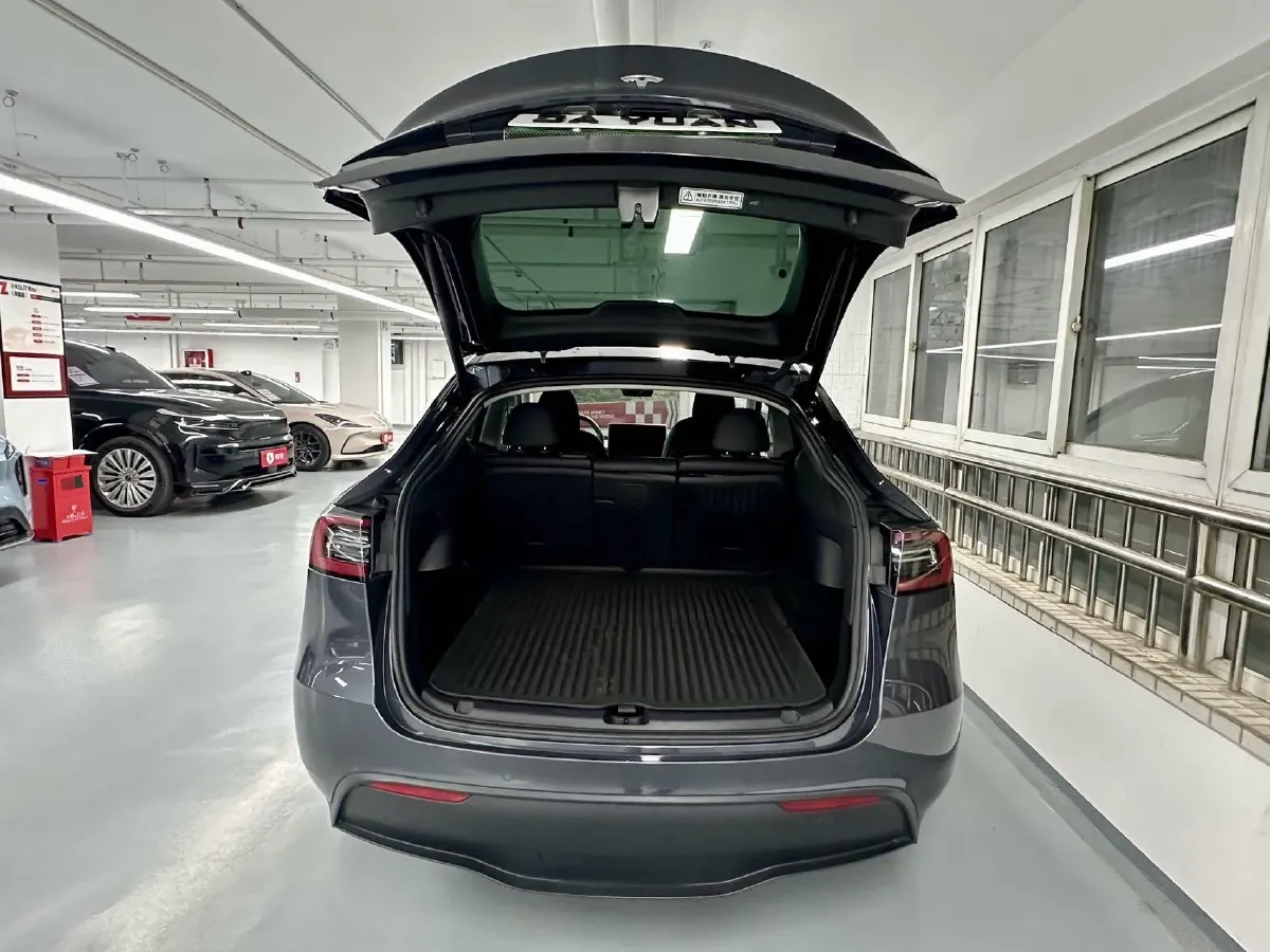 2022 BMW 3 Series 2.0T 184HP L4 8AT,autocango,china used car exporter,china ev exporter,chinese used car exporter,chinese used ev exporter