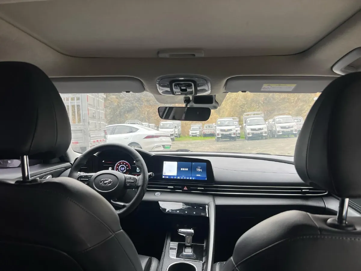 2021 Hyundai Elantra 1.5L 115HP L4 CVT,autocango,china used car exporter,china ev exporter,chinese used car exporter,chinese used ev exporter