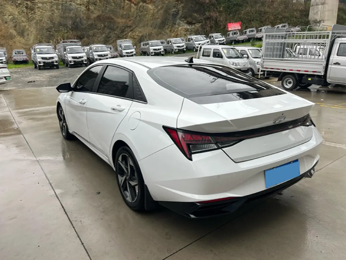 2021 Hyundai Elantra 1.5L 115HP L4 CVT,autocango,china used car exporter,china ev exporter,chinese used car exporter,chinese used ev exporter