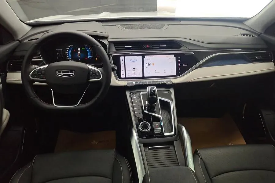 2022 Geely Azkarra 1.8T 184HP L4 7DCT,autocango,china used car exporter,china ev exporter,chinese used car exporter,chinese used ev exporter