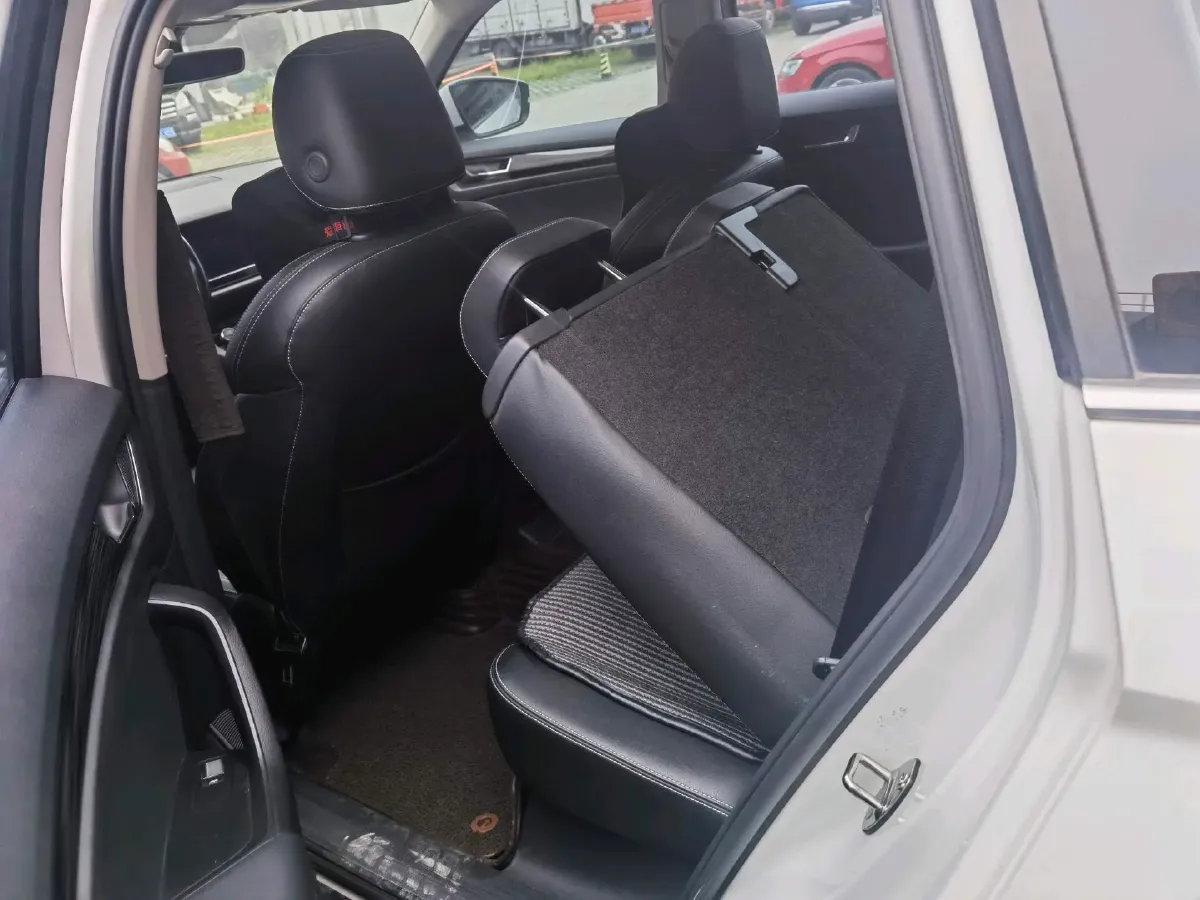 2018 Skoda Kodiak 2.0T 186HP L4 7DCT,autocango,china used car exporter,china ev exporter,chinese used car exporter,chinese used ev exporter