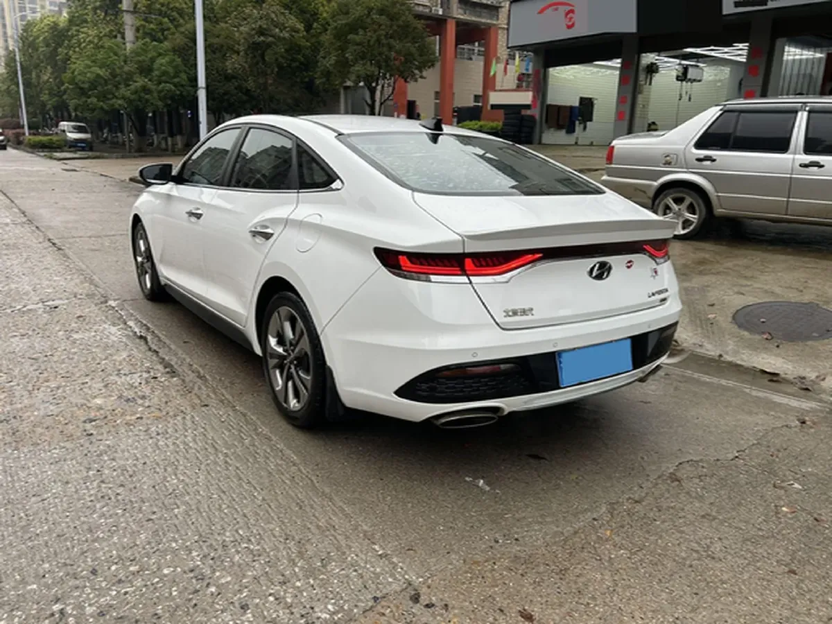 2019 Hyundai La Festa 1.6T 204HP L4 7DCT,autocango,china used car exporter,china ev exporter,chinese used car exporter,chinese used ev exporter