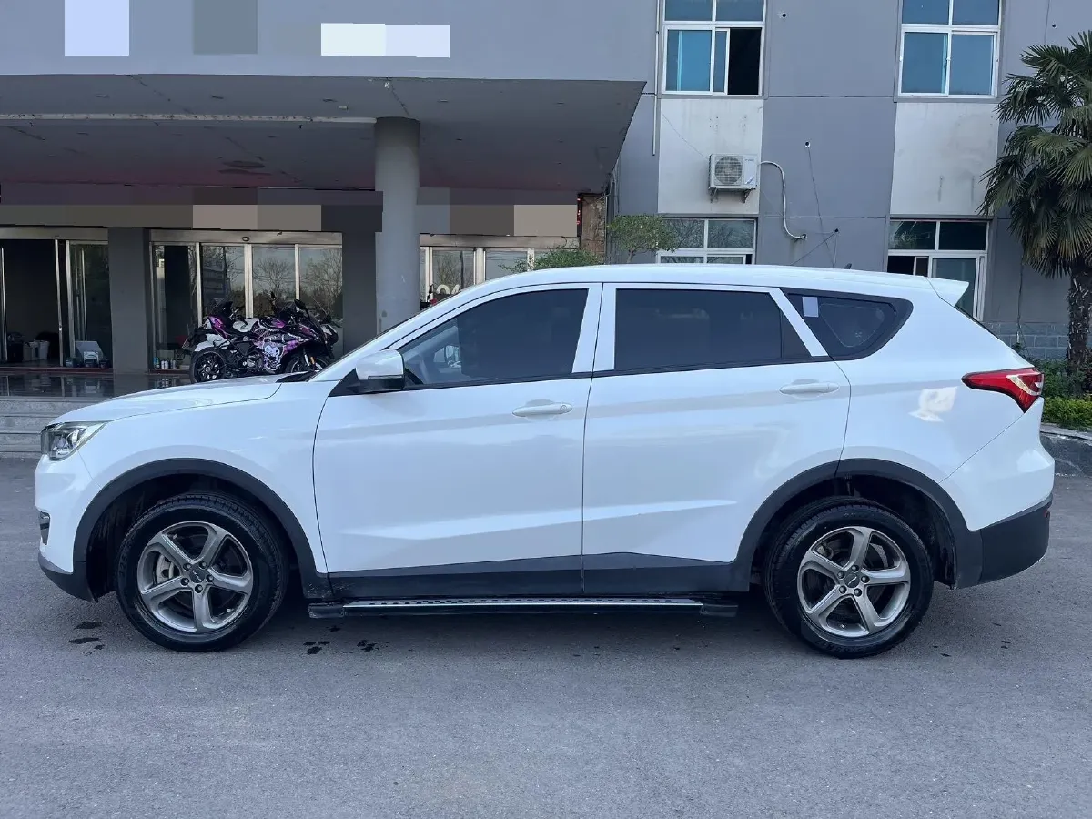 2018 Jetour X70 1.5T 147HP L4 5MT,autocango,china used car exporter,china ev exporter,chinese used car exporter,chinese used ev exporter