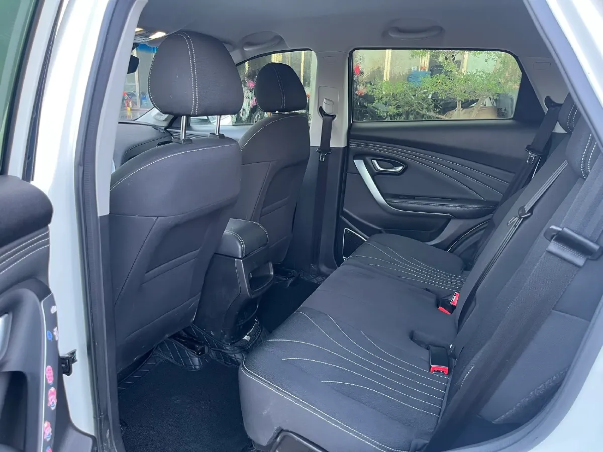 2018 Jetour X70 1.5T 147HP L4 5MT,autocango,china used car exporter,china ev exporter,chinese used car exporter,chinese used ev exporter