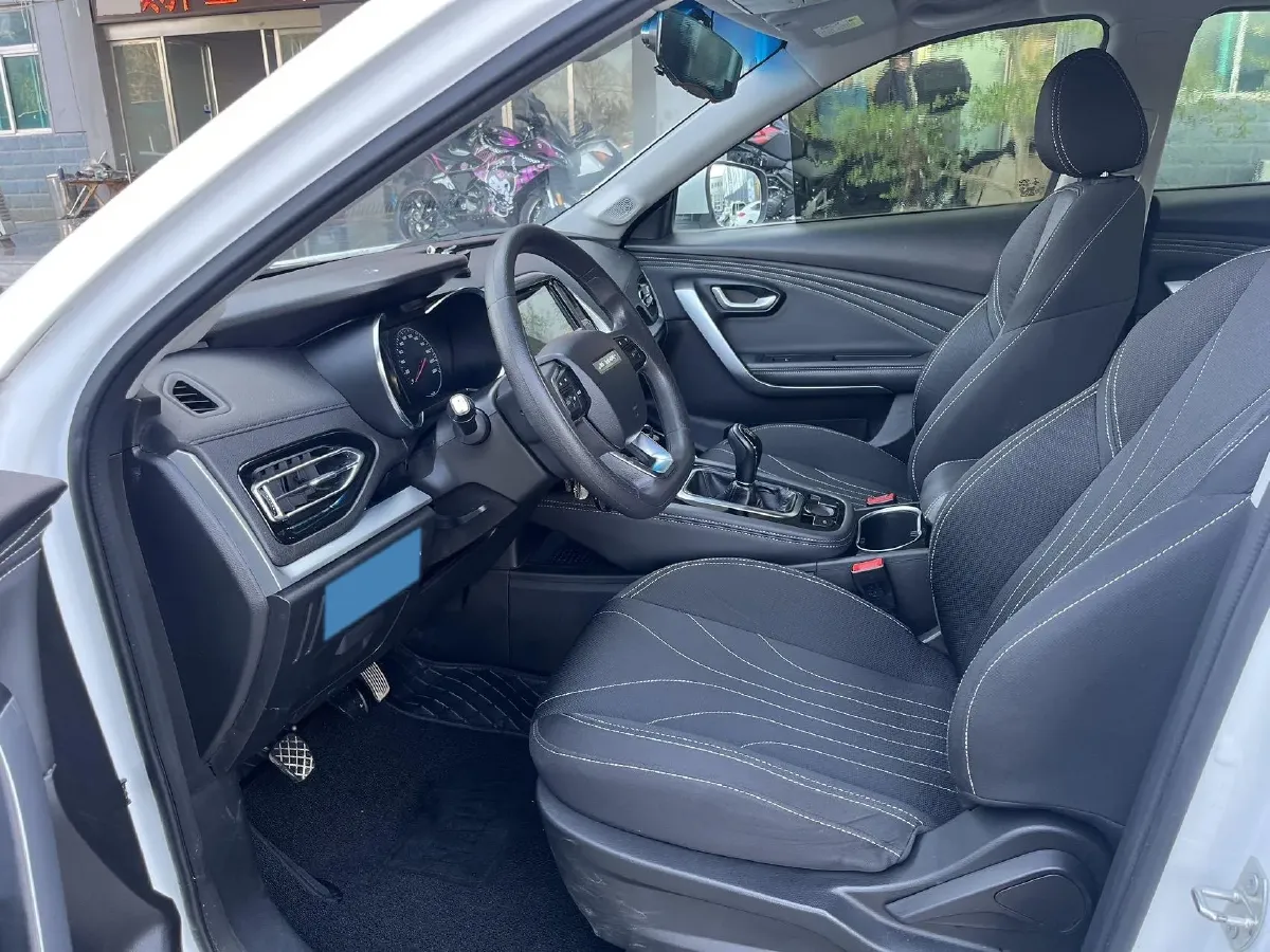 2018 Jetour X70 1.5T 147HP L4 5MT,autocango,china used car exporter,china ev exporter,chinese used car exporter,chinese used ev exporter