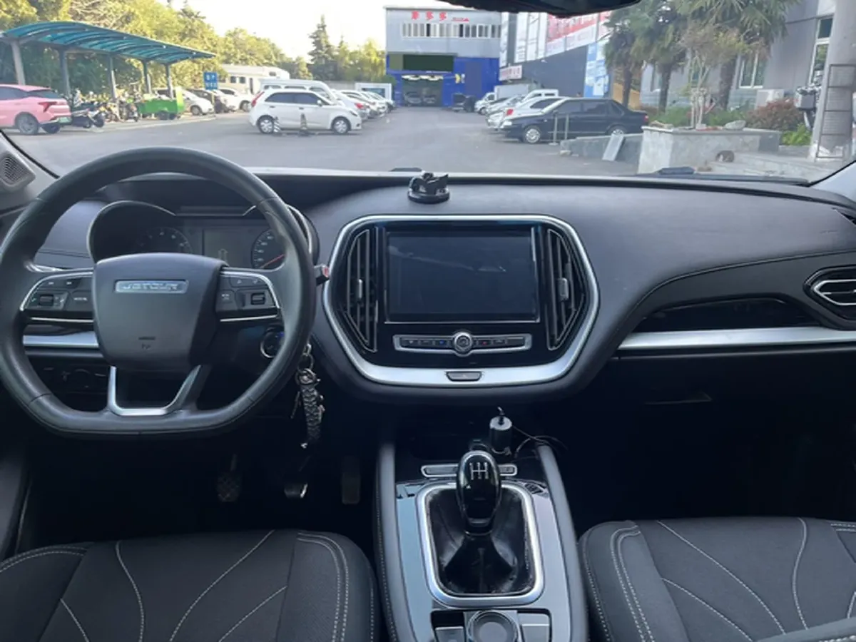 2018 Jetour X70 1.5T 147HP L4 5MT,autocango,china used car exporter,china ev exporter,chinese used car exporter,chinese used ev exporter