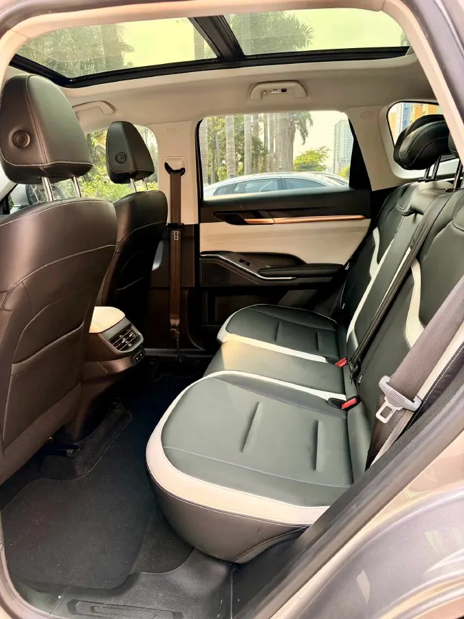 2021 Haval H6 1.5T 169HP L4 7DCT,autocango,china used car exporter,china ev exporter,chinese used car exporter,chinese used ev exporter