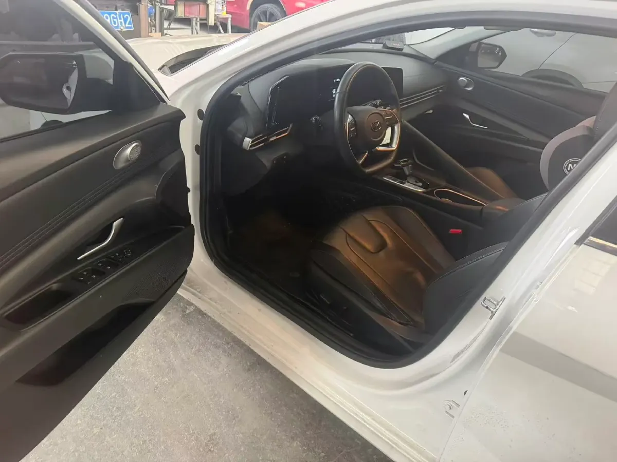 2021 Hyundai Elantra 1.5L 115HP L4 CVT,autocango,china used car exporter,china ev exporter,chinese used car exporter,chinese used ev exporter