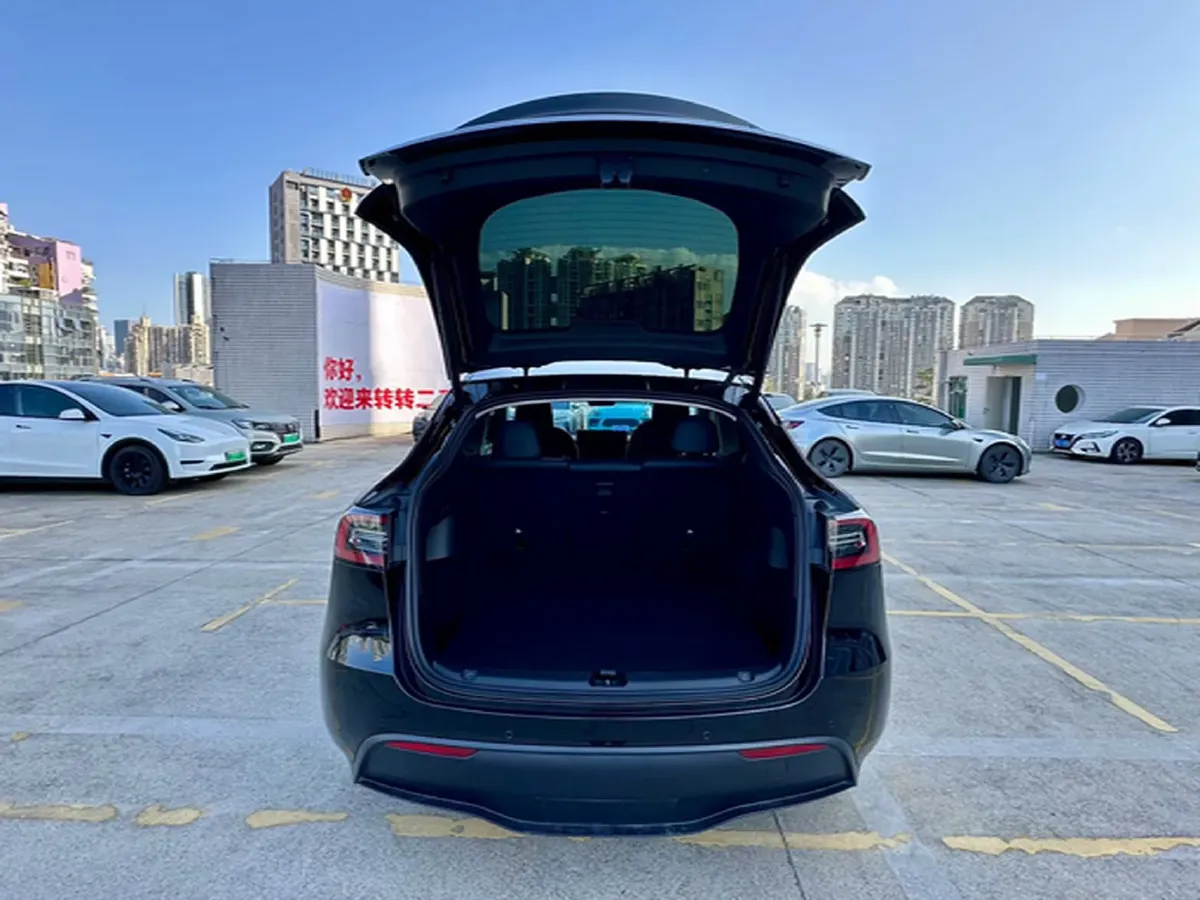 2022 Tesla Model Y BEV 60KWH,autocango,china used car exporter,china ev exporter,chinese used car exporter,chinese used ev exporter