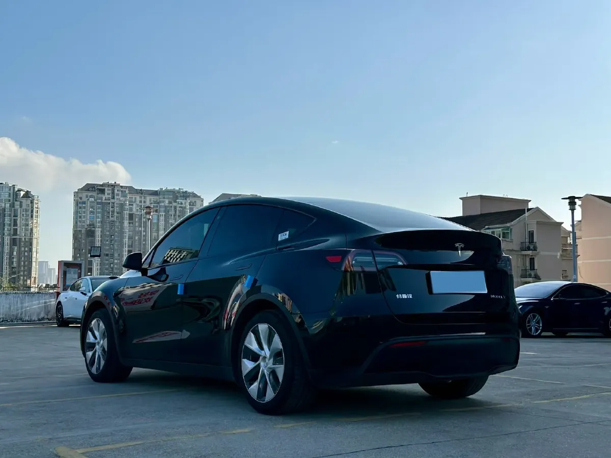 2022 Tesla Model Y BEV 60KWH,autocango,china used car exporter,china ev exporter,chinese used car exporter,chinese used ev exporter