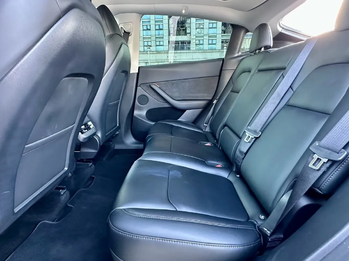 2022 Tesla Model Y BEV 60KWH,autocango,china used car exporter,china ev exporter,chinese used car exporter,chinese used ev exporter