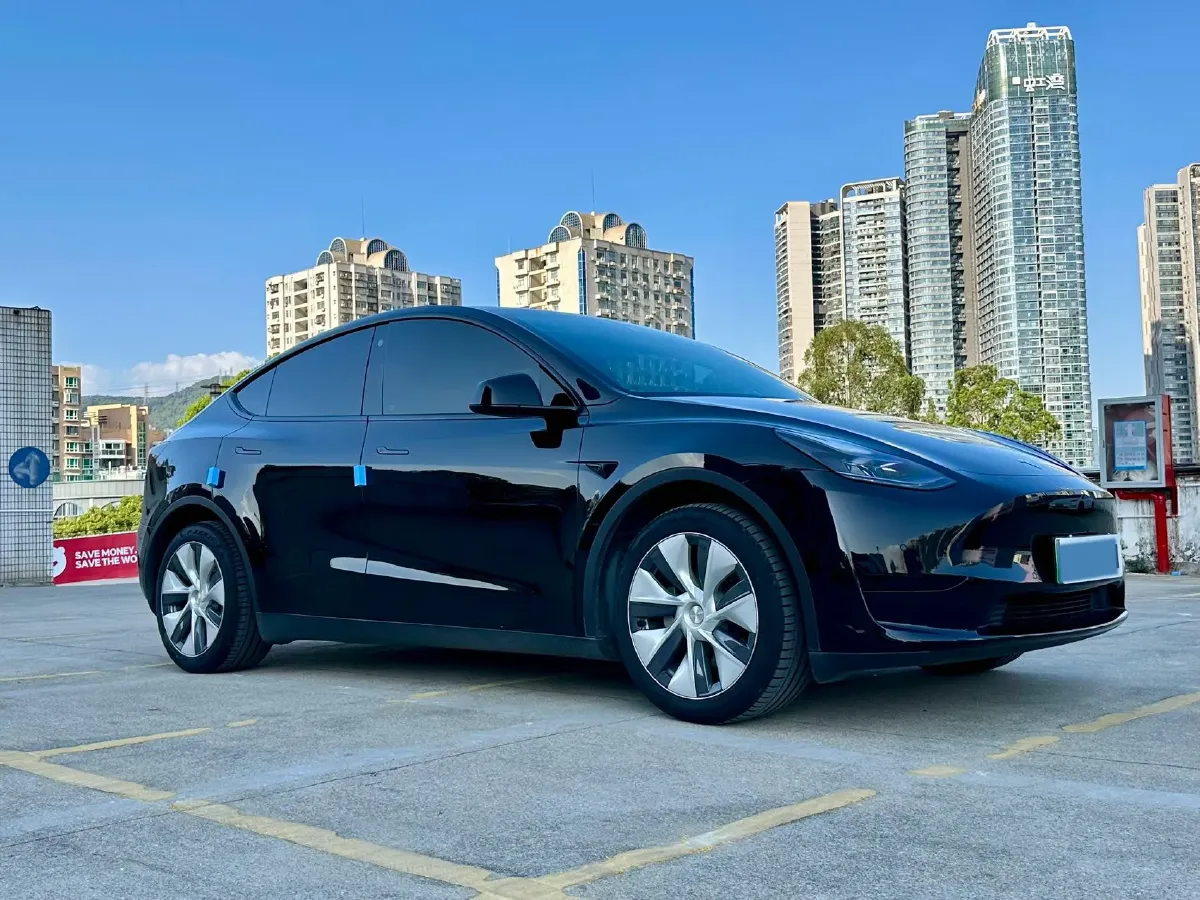 2022 Tesla Model Y BEV 60KWH,autocango,china used car exporter,china ev exporter,chinese used car exporter,chinese used ev exporter