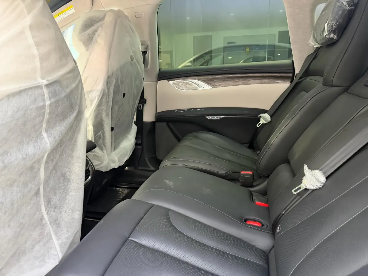 2024 IM LS7 BEV 90KWH,autocango,china used car exporter,china ev exporter,chinese used car exporter,chinese used ev exporter