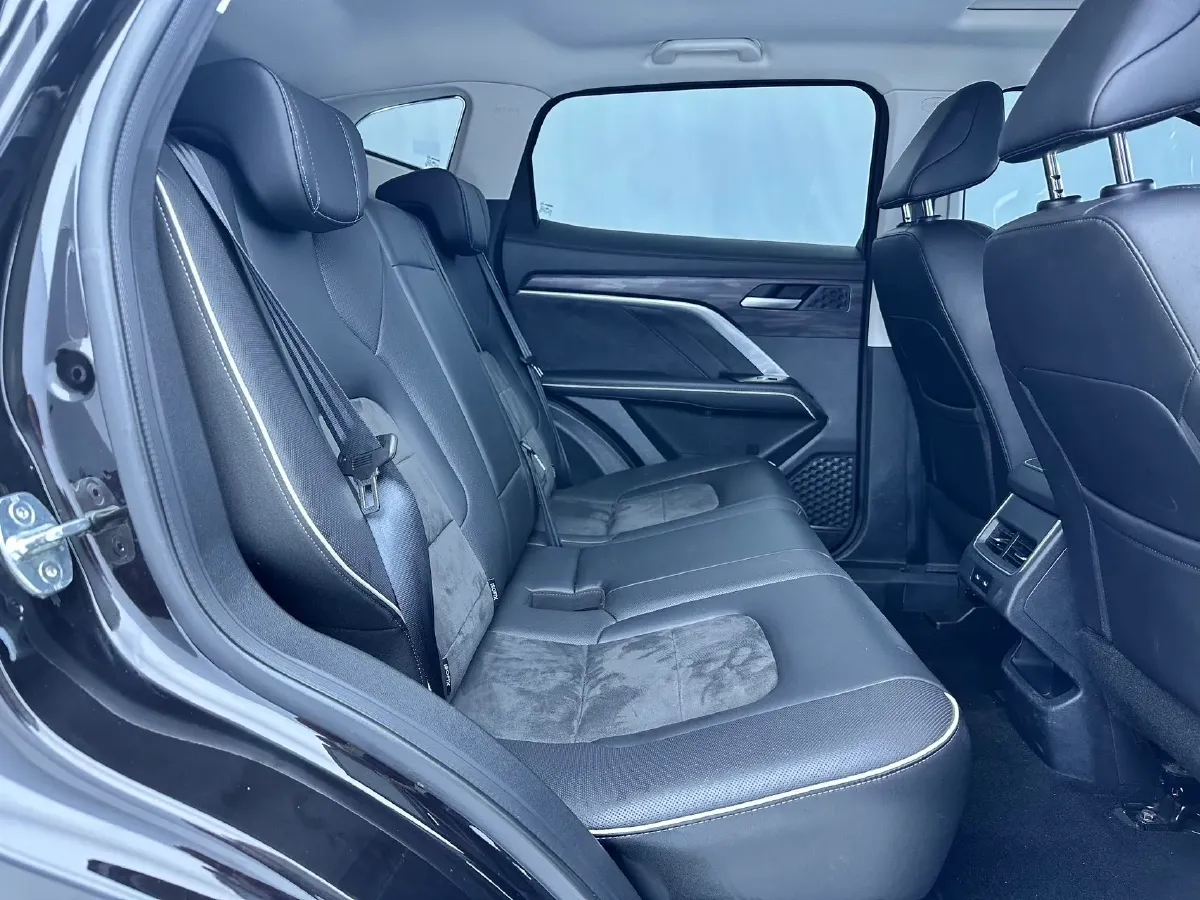 2021 Haval H6 1.5T 150HP L4 7DCT,autocango,china used car exporter,china ev exporter,chinese used car exporter,chinese used ev exporter