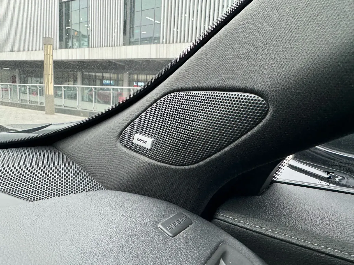 2020 Cadillac XT4 2.0T 241HP L4 9AT,autocango,china used car exporter,china ev exporter,chinese used car exporter,chinese used ev exporter