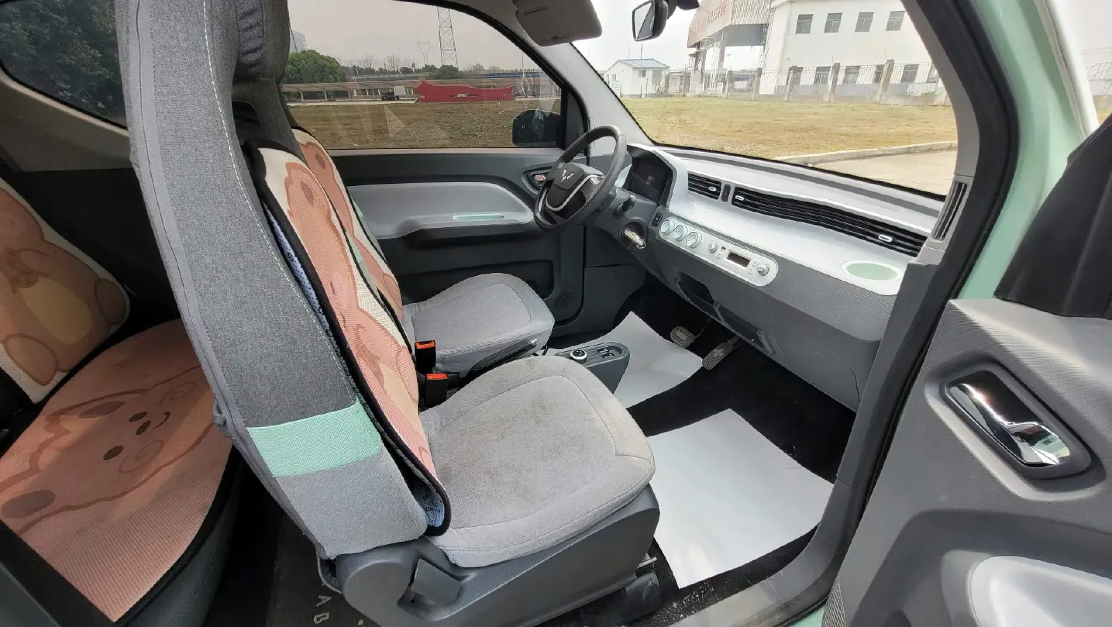 2021 WuLing HongGuang MINI EV BEV 13.8KWH,autocango,china used car exporter,china ev exporter,chinese used car exporter,chinese used ev exporter